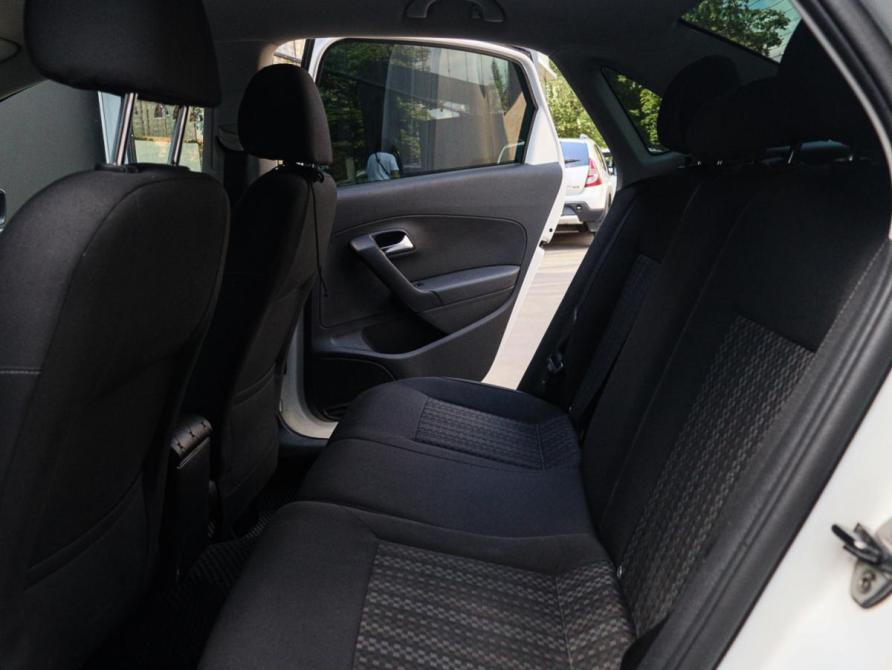 Volkswagen Polo V Рестайлинг Москва  - изображение 9