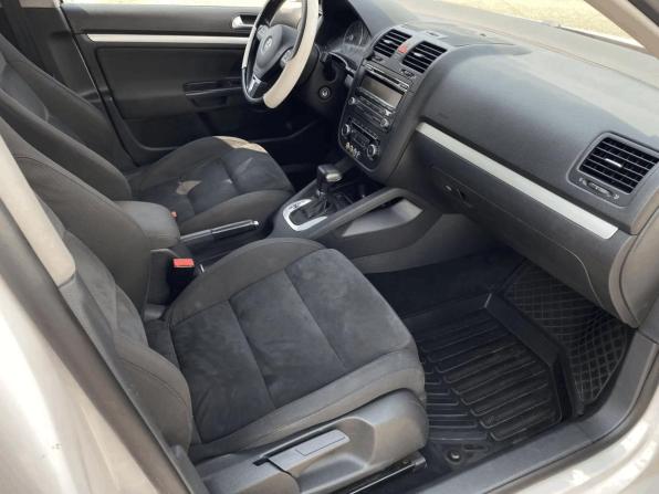 Volkswagen Jetta V с пробегом 2010 года, цена 655 000 рублей, 128961 км, седан, Автокод Объявления