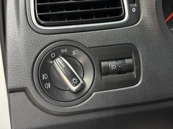 Volkswagen Polo V с пробегом 2013 года, цена 795 000 рублей, 159807 км, седан, Автокод Объявления