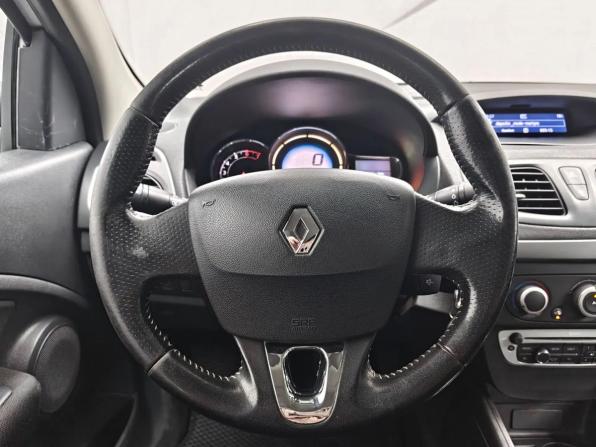 Renault Fluence I Рестайлинг с пробегом 2013 года, цена 749 000 рублей, 189663 км, седан, Автокод Объявления