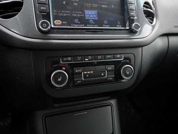 Volkswagen Tiguan I Рестайлинг с пробегом 2014 года, цена 1 312 500 рублей, 176887 км, внедорожник, Автокод Объявления