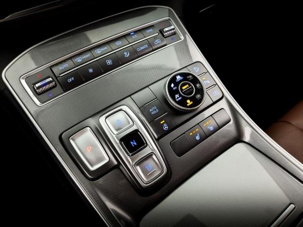 Hyundai Santa Fe IV Рестайлинг с пробегом 2021 года, цена 3 185 000 рублей, 85763 км, внедорожник, Автокод Объявления