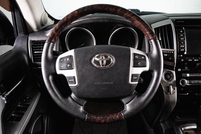 Toyota Land Cruiser 200 Series Рестайлинг 1 с пробегом 2012 года, цена 3 999 000 рублей, 162000 км, внедорожник, Автокод Объявления