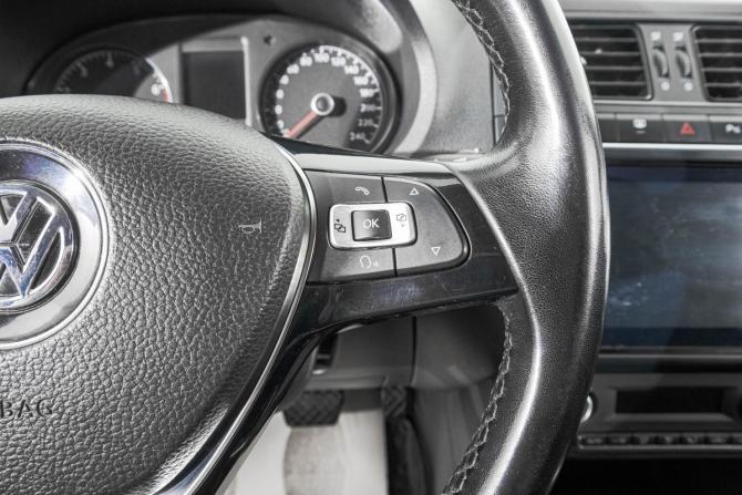 Volkswagen Polo V Рестайлинг с пробегом 2015 года, цена 1 149 000 рублей, 207000 км, седан, Автокод Объявления