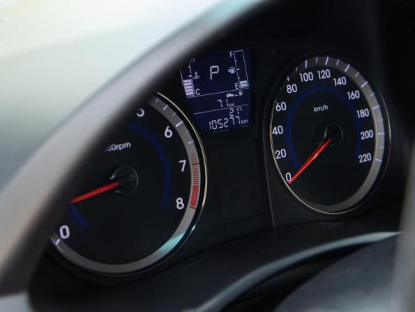 Hyundai Solaris I Рестайлинг с пробегом 2015 года, цена 1 078 000 рублей, 105276 км, седан, Автокод Объявления