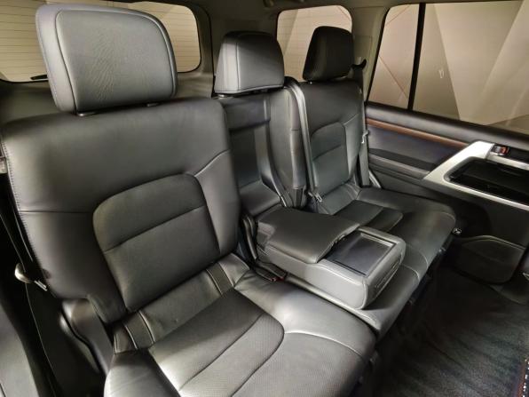 Toyota Land Cruiser 200 Series Рестайлинг 2 с пробегом 2018 года, цена 6 200 000 рублей, 105623 км, внедорожник, Автокод Объявления