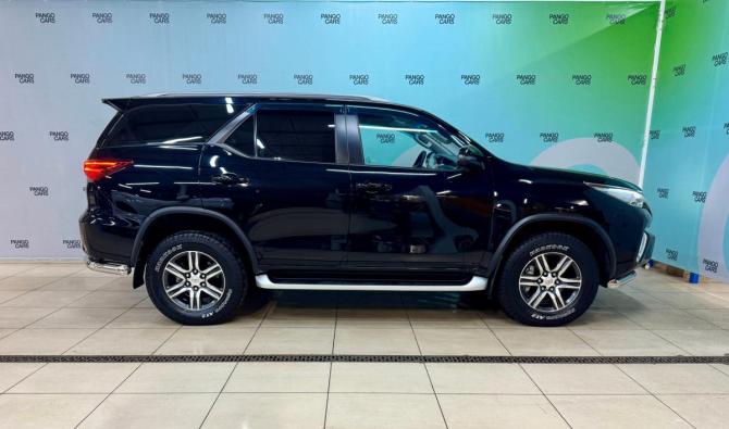 Toyota Fortuner II с пробегом 2018 года, цена 3 550 000 рублей, 147408 км, внедорожник, Автокод Объявления