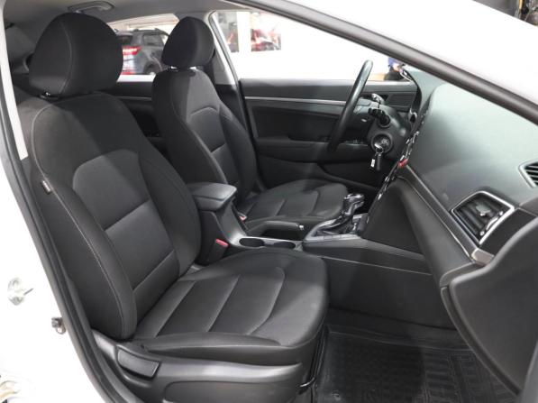 Hyundai Elantra VI (AD) с пробегом 2017 года, цена 1 559 000 рублей, 191949 км, седан, Автокод Объявления
