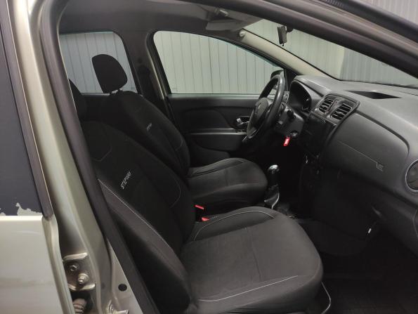 Renault Sandero II с пробегом 2015 года, цена 720 000 рублей, 206533 км, хэтчбек, Автокод Объявления