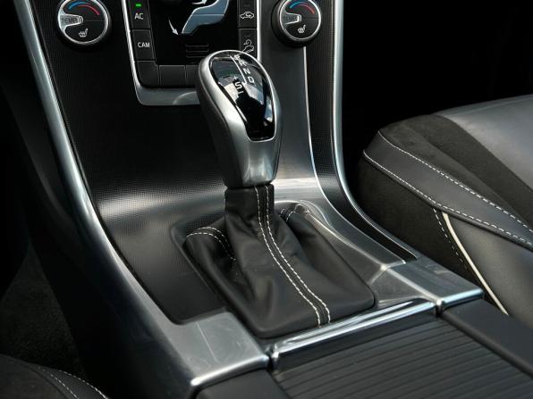 Volvo XC60 I Рестайлинг с пробегом 2017 года, цена 2 997 600 рублей, 78824 км, внедорожник, Автокод Объявления