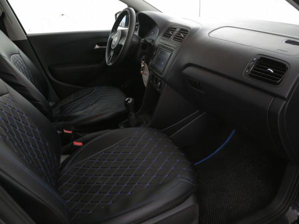 Volkswagen Polo V Рестайлинг с пробегом 2015 года, цена 609 000 рублей, 158000 км, седан, Автокод Объявления