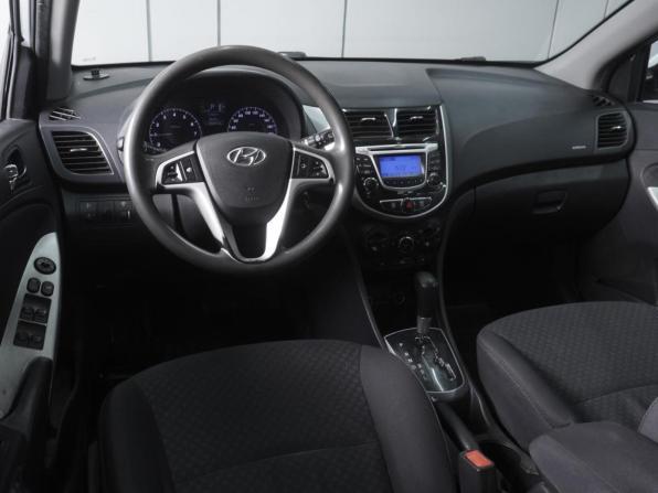 Hyundai Solaris I с пробегом 2012 года, цена 520 000 рублей, 205514 км, хэтчбек, Автокод Объявления