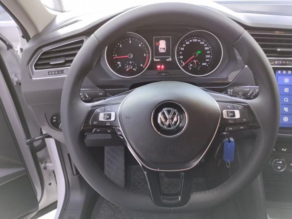 Volkswagen Tiguan II с пробегом 2018 года, цена 2 400 000 рублей, 159467 км, внедорожник, Автокод Объявления