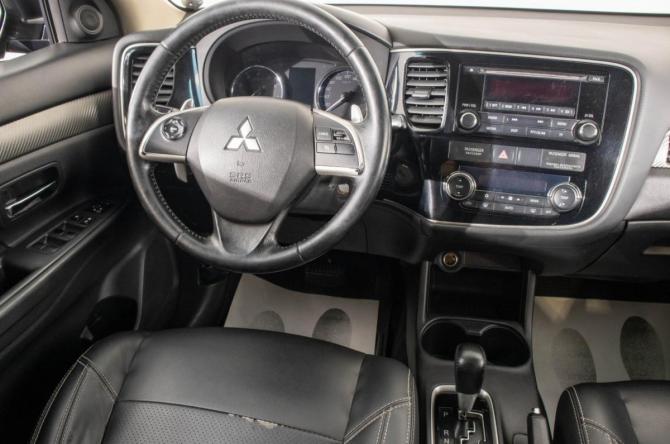 Mitsubishi Outlander III с пробегом 2012 года, цена 1 389 000 рублей, 182000 км, внедорожник, Автокод Объявления