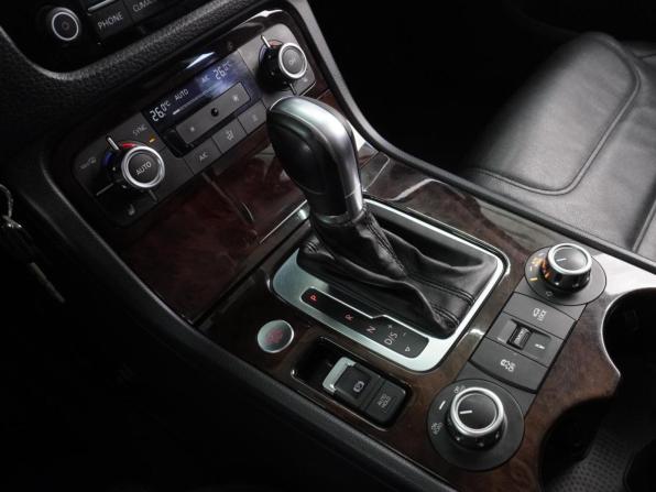 Volkswagen Touareg II с пробегом 2013 года, цена 2 299 000 рублей, 178688 км, внедорожник, Автокод Объявления