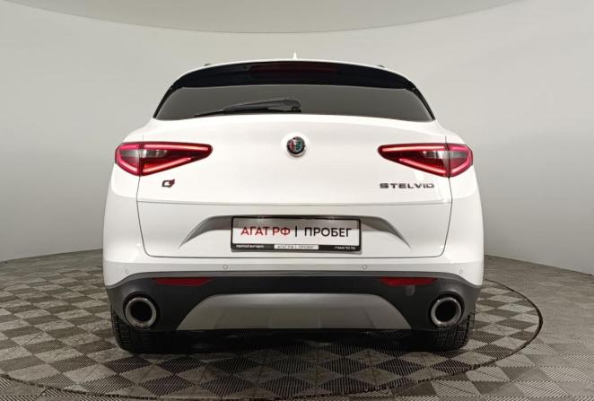 Alfa Romeo Stelvio I с пробегом 2017 года, цена 3 100 000 рублей, 90702 км, внедорожник, Автокод Объявления