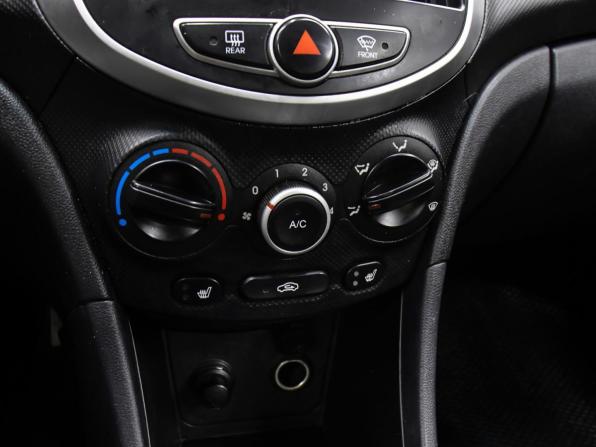Hyundai Solaris I с пробегом 2011 года, цена 629 000 рублей, 178872 км, седан, Автокод Объявления