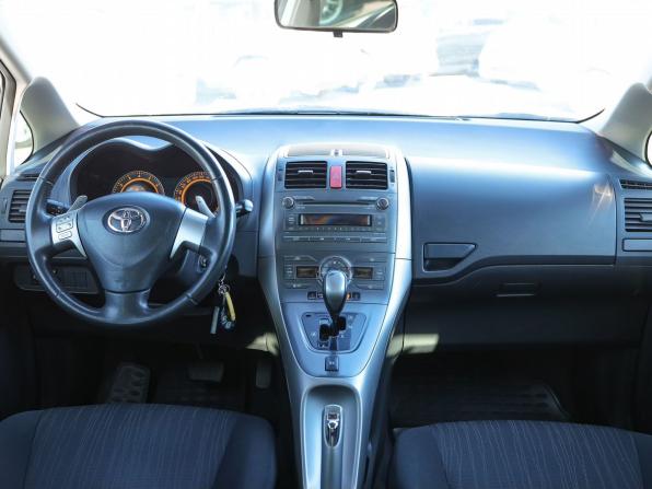 Toyota Auris I с пробегом 2008 года, цена 699 000 рублей, 133218 км, хэтчбек, Автокод Объявления