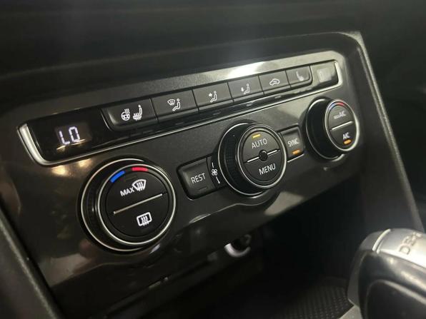 Volkswagen Tiguan II с пробегом 2017 года, цена 2 288 000 рублей, 193248 км, внедорожник, Автокод Объявления