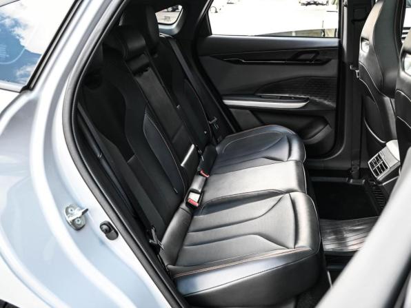 Changan UNI-V I с пробегом 2024 года, цена 2 339 000 рублей, 8016 км, лифтбек, Автокод Объявления