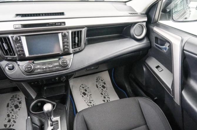 Toyota RAV4 IV (XA40) Рестайлинг с пробегом 2018 года, цена 2 599 000 рублей, 137034 км, внедорожник, Автокод Объявления