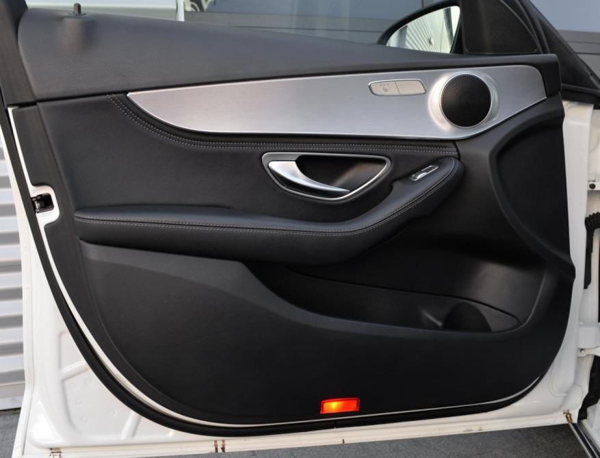 Mercedes-Benz C-Класс IV (W205) Иркутск  - изображение 32