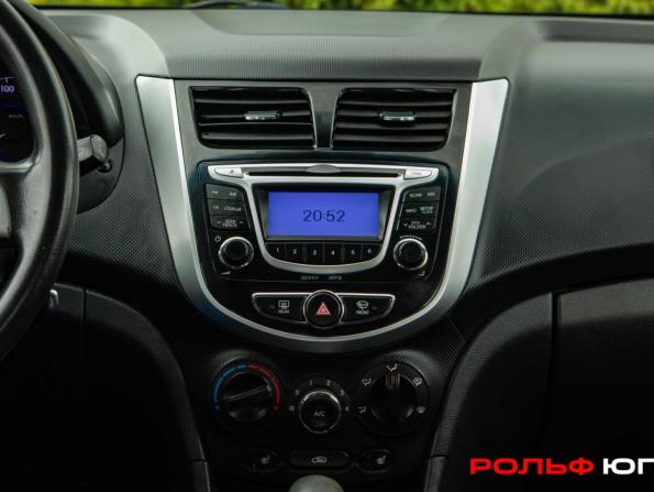Hyundai Solaris I с пробегом 2013 года, цена 948 000 рублей, 132392 км, седан, Автокод Объявления