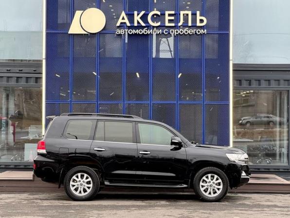 Toyota Land Cruiser 200 Series Рестайлинг 2 с пробегом 2017 года, цена 6 599 000 рублей, 87000 км, внедорожник, Автокод Объявления