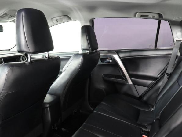 Toyota RAV4 IV (XA40) Рестайлинг с пробегом 2018 года, цена 2 677 000 рублей, 116585 км, внедорожник, Автокод Объявления