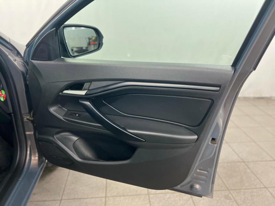 Lada (ВАЗ) Vesta I Санкт-Петербург  - изображение 9