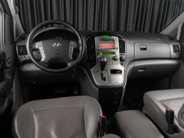 Hyundai Grand Starex I с пробегом 2014 года, цена 2 139 000 рублей, 151883 км, минивэн, Автокод Объявления