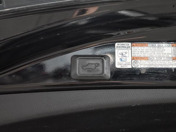 Toyota RAV4 IV (XA40) Рестайлинг с пробегом 2017 года, цена 2 450 000 рублей, 180012 км, внедорожник, Автокод Объявления
