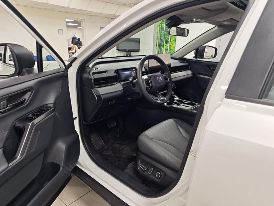 Toyota RAV4 VI (XA60) Москва  - изображение 11