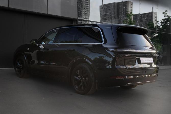 Li Auto (Lixiang) L9 I с пробегом 2023 года, цена 5 900 000 рублей, 41000 км, внедорожник, Автокод Объявления
