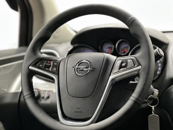 Opel Mokka I с пробегом 2014 года, цена 1 020 000 рублей, 189600 км, внедорожник, Автокод Объявления