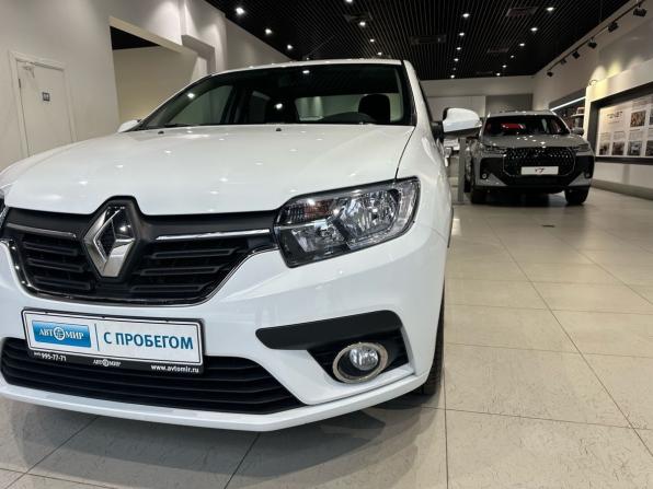 Renault Logan II Рестайлинг с пробегом 2018 года, цена 1 000 000 рублей, 24922 км, седан, Автокод Объявления