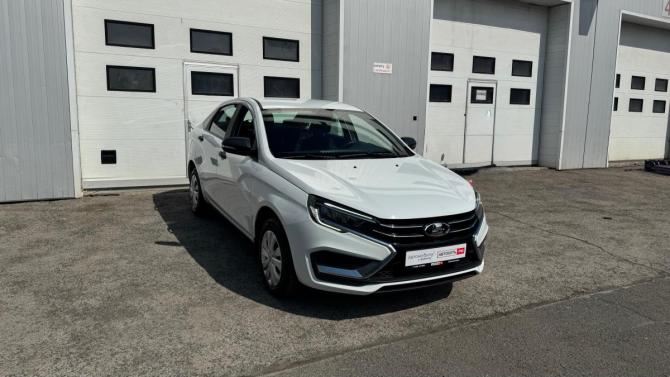Lada (ВАЗ) Vesta I Рестайлинг (NG) с пробегом 2024 года, цена 1 441 200 рублей, 16118 км, седан, Автокод Объявления