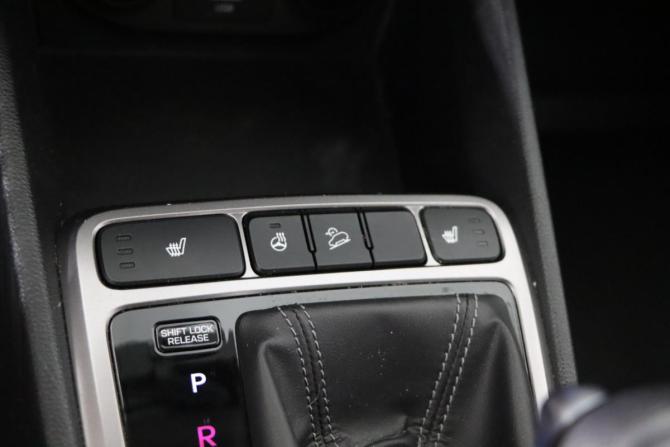 Hyundai Creta I Рестайлинг с пробегом 2020 года, цена 2 079 990 рублей, 55624 км, внедорожник, Автокод Объявления