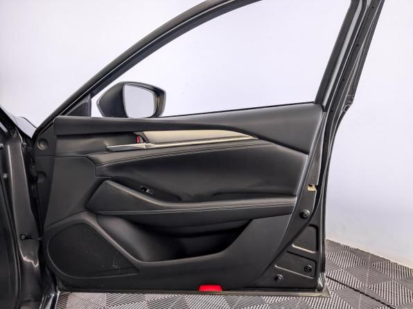 Mazda 6 III (GJ) Рестайлинг 2 с пробегом 2021 года, цена 2 880 000 рублей, 79052 км, седан, Автокод Объявления