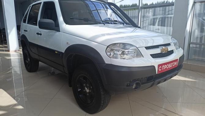 Chevrolet Niva I Рестайлинг с пробегом 2015 года, цена 589 000 рублей, 144000 км, внедорожник, Автокод Объявления
