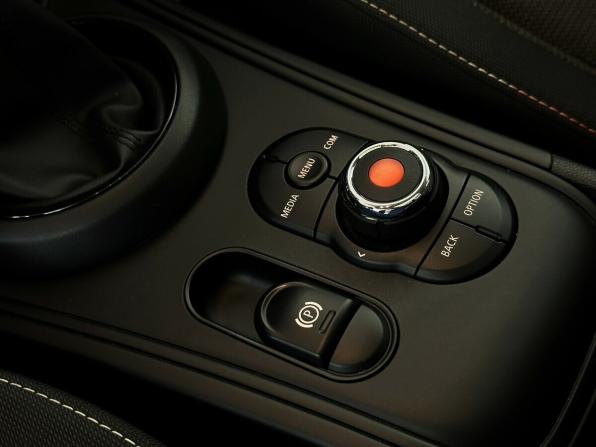 Mini Countryman II с пробегом 2018 года, цена 1 545 000 рублей, 193388 км, внедорожник, Автокод Объявления