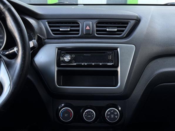 Kia Rio III с пробегом 2015 года, цена 799 000 рублей, 205560 км, седан, Автокод Объявления