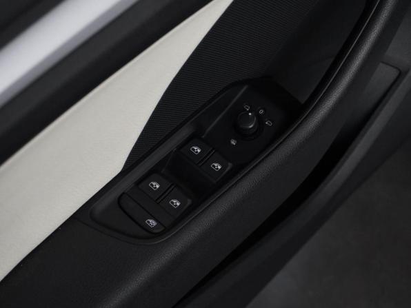 Audi A3 III (8V) Рестайлинг с пробегом 2019 года, цена 1 399 051 рубль, 173677 км, седан, Автокод Объявления