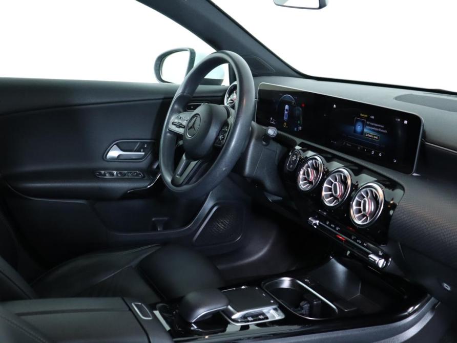 Mercedes-Benz A-Класс IV (W177) Санкт-Петербург  - изображение 11