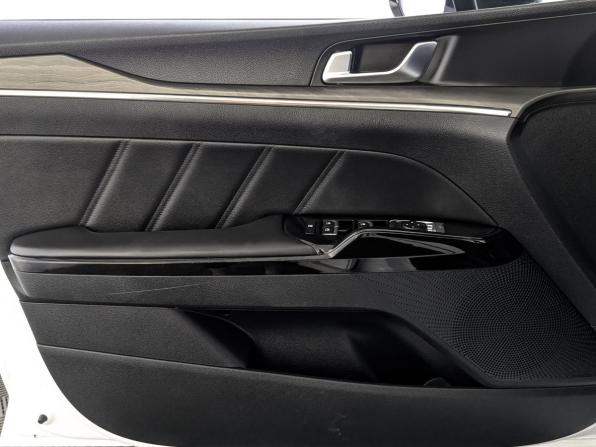 Kia K5 III с пробегом 2022 года, цена 2 905 000 рублей, 72094 км, седан, Автокод Объявления