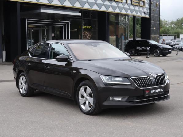 Skoda Superb III с пробегом 2015 года, цена 2 300 000 рублей, 87391 км, лифтбек, Автокод Объявления