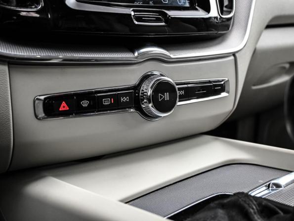 Volvo XC60 II с пробегом 2018 года, цена 3 669 000 рублей, 114925 км, внедорожник, Автокод Объявления