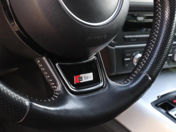 Audi A6 IV (C7) Рестайлинг с пробегом 2015 года, цена 1 640 000 рублей, 279392 км, седан, Автокод Объявления
