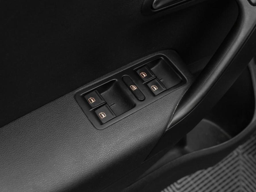 Volkswagen Polo V Рестайлинг Москва  - изображение 19