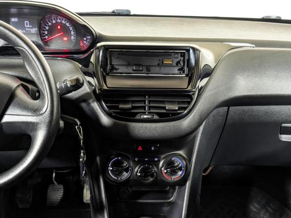 Peugeot 208 I с пробегом 2013 года, цена 539 900 рублей, 163000 км, хэтчбек, Автокод Объявления